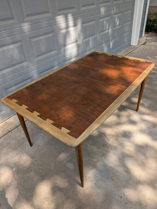 Lane Acclaim Dining Table