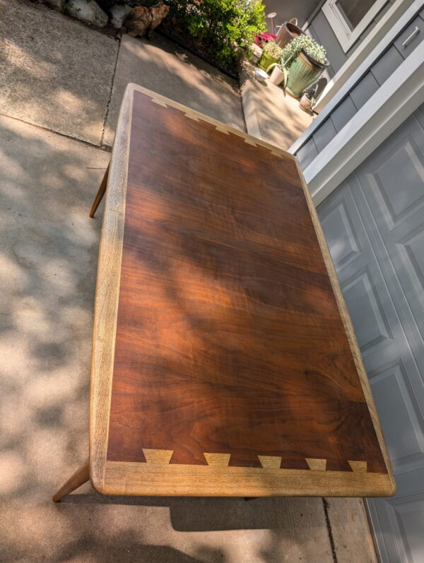 Lane Acclaim Dining Table - Image 3