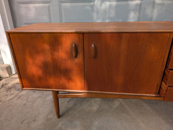 G-Plan Sideboard - Image 10