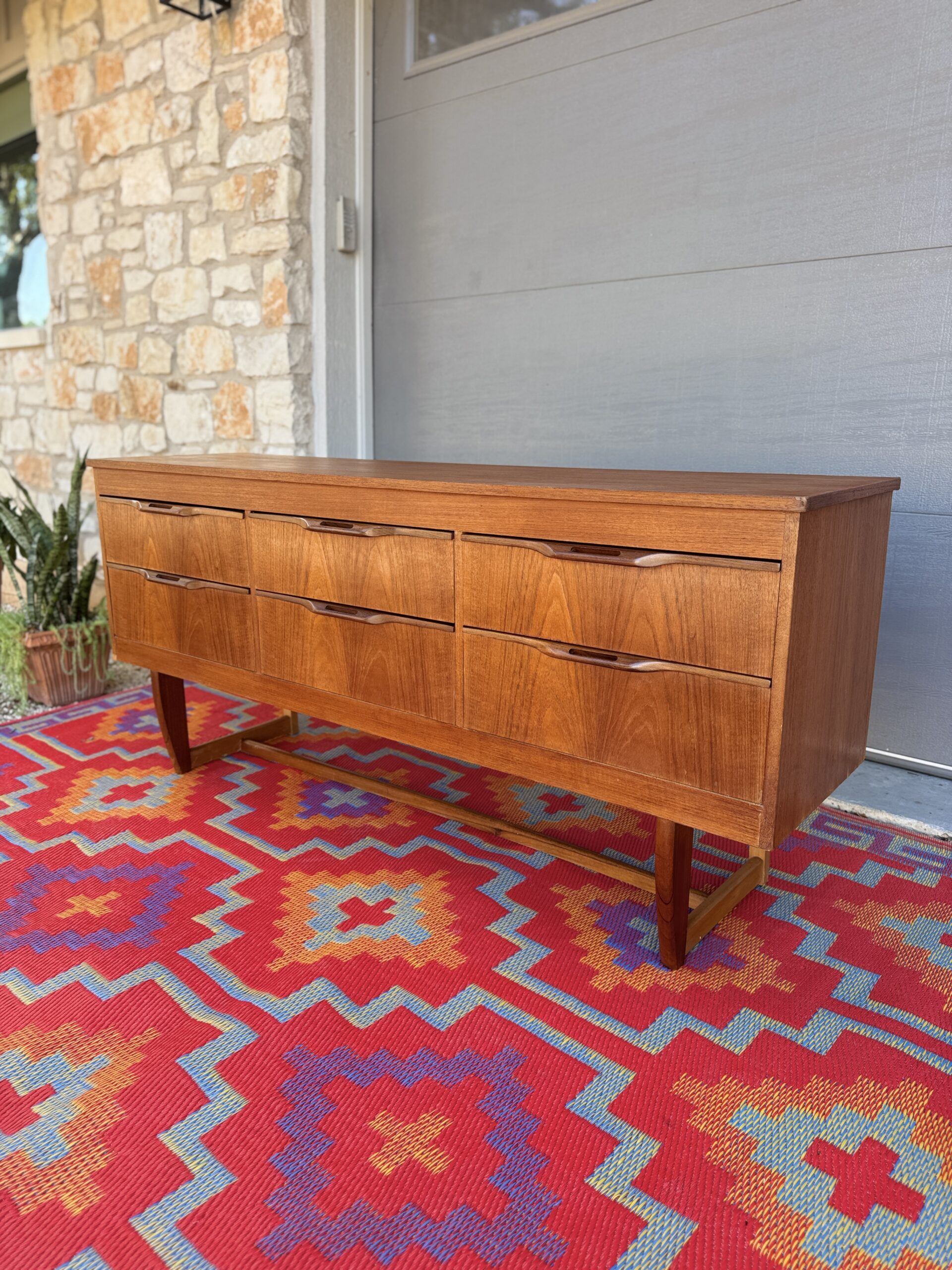 Sakol Sideboard - Image 10
