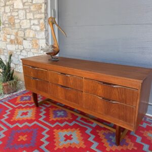 Sakol Sideboard