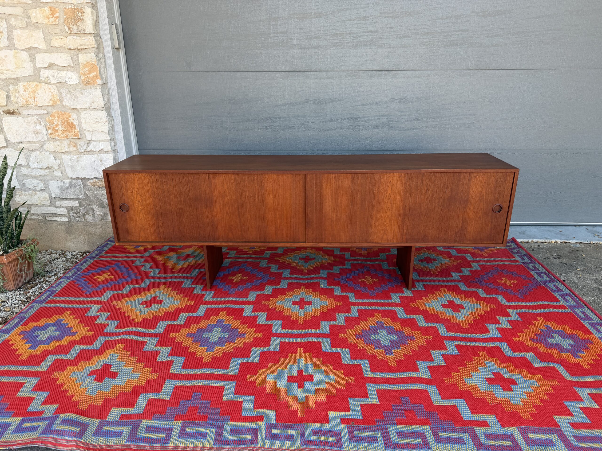 Lovig Sliding Door Sideboard - Image 2