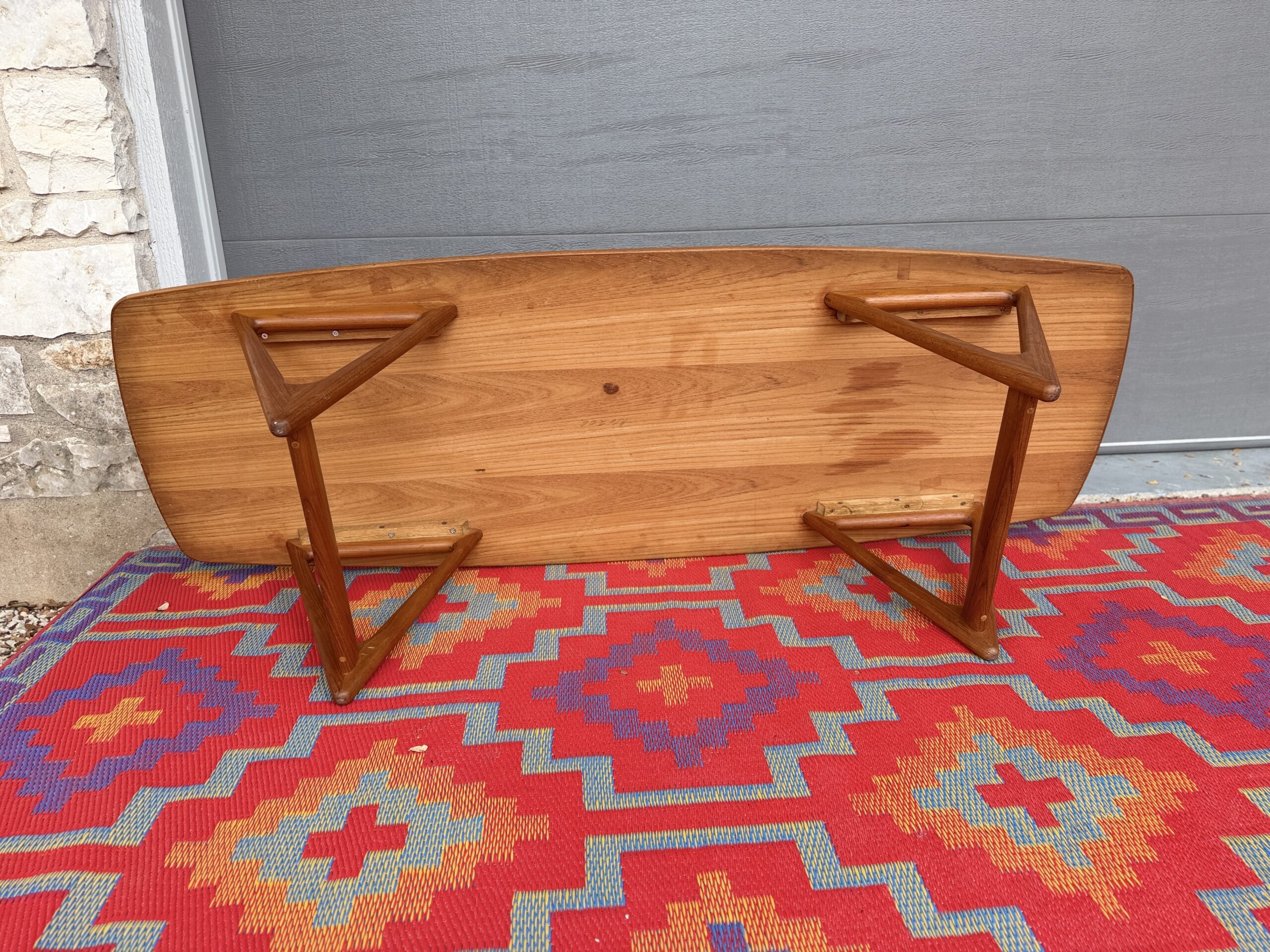 Surfboard Coffee Table - Image 5