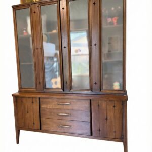 Saga Credenza and Hutch