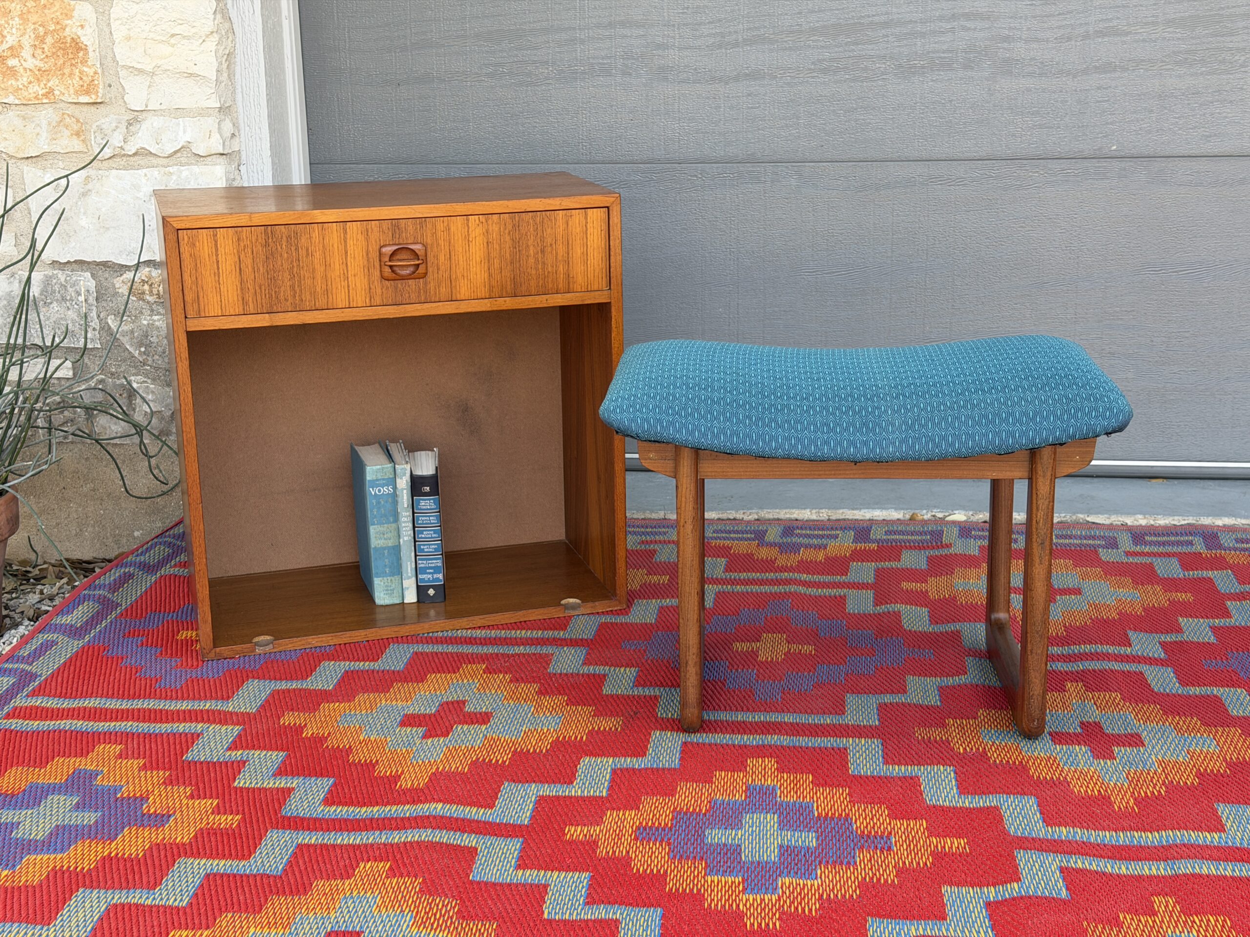 Walnut stool - Image 6