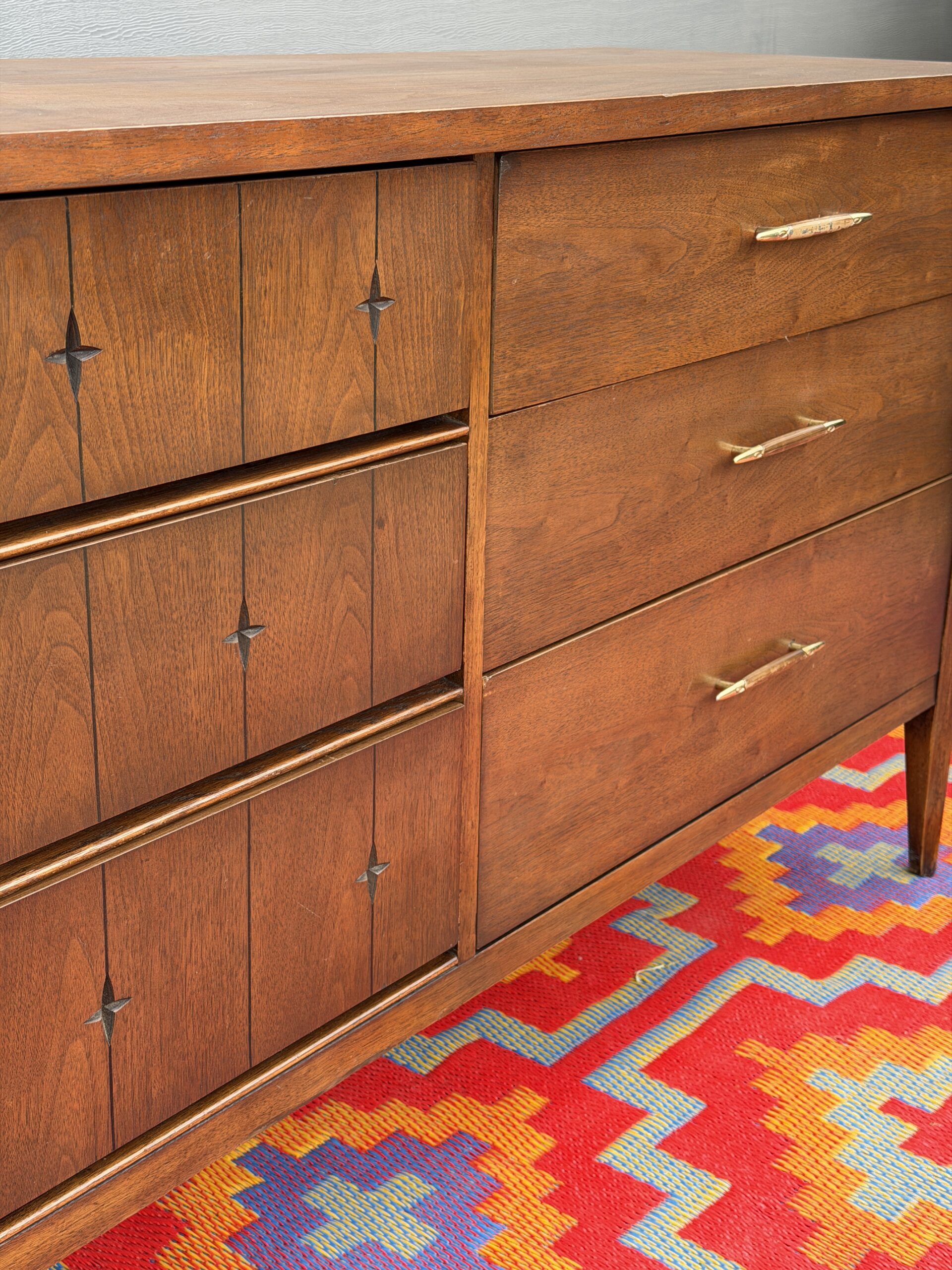 Saga Six Drawer - Image 4