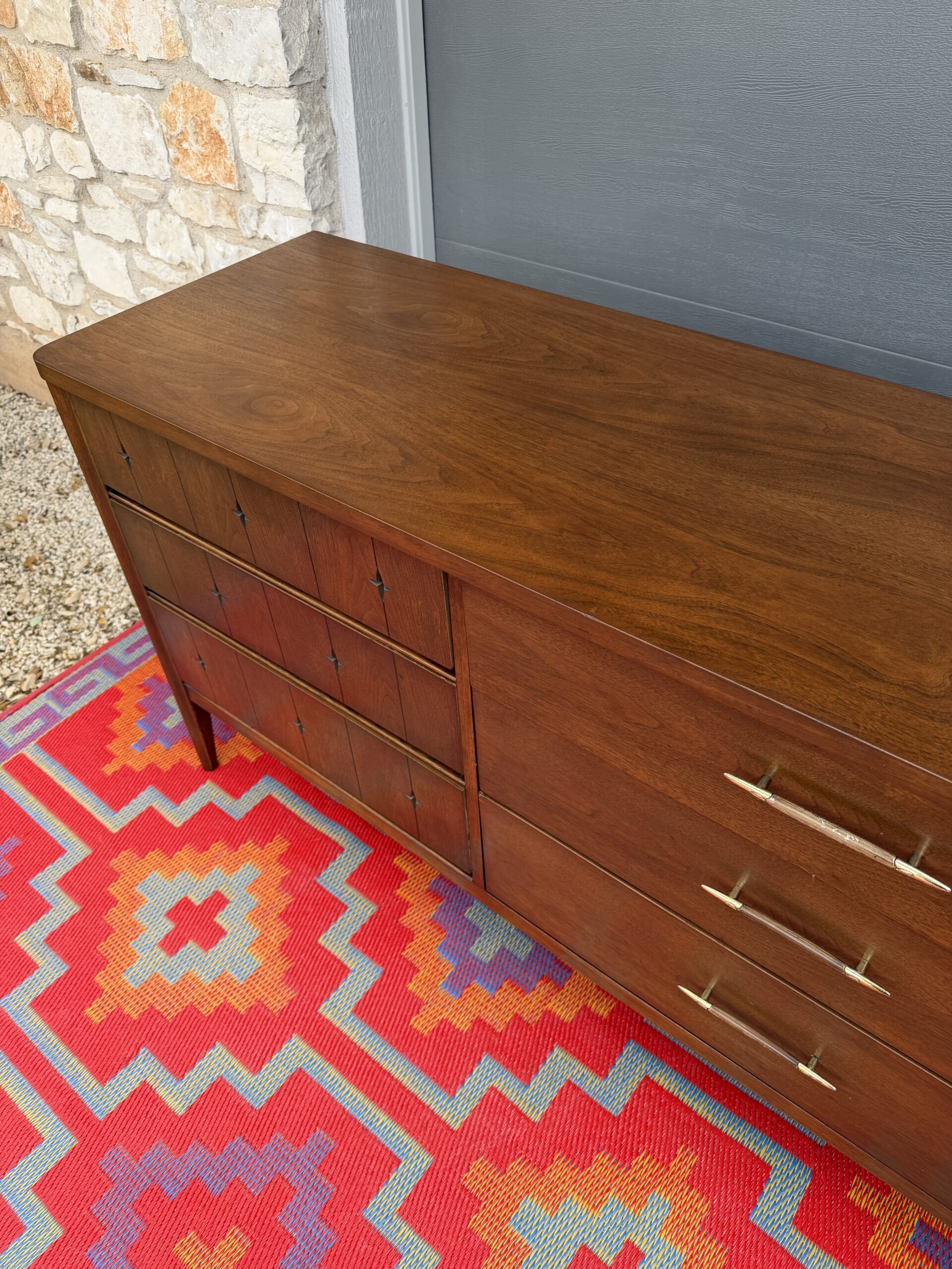 Saga Six Drawer - Image 5