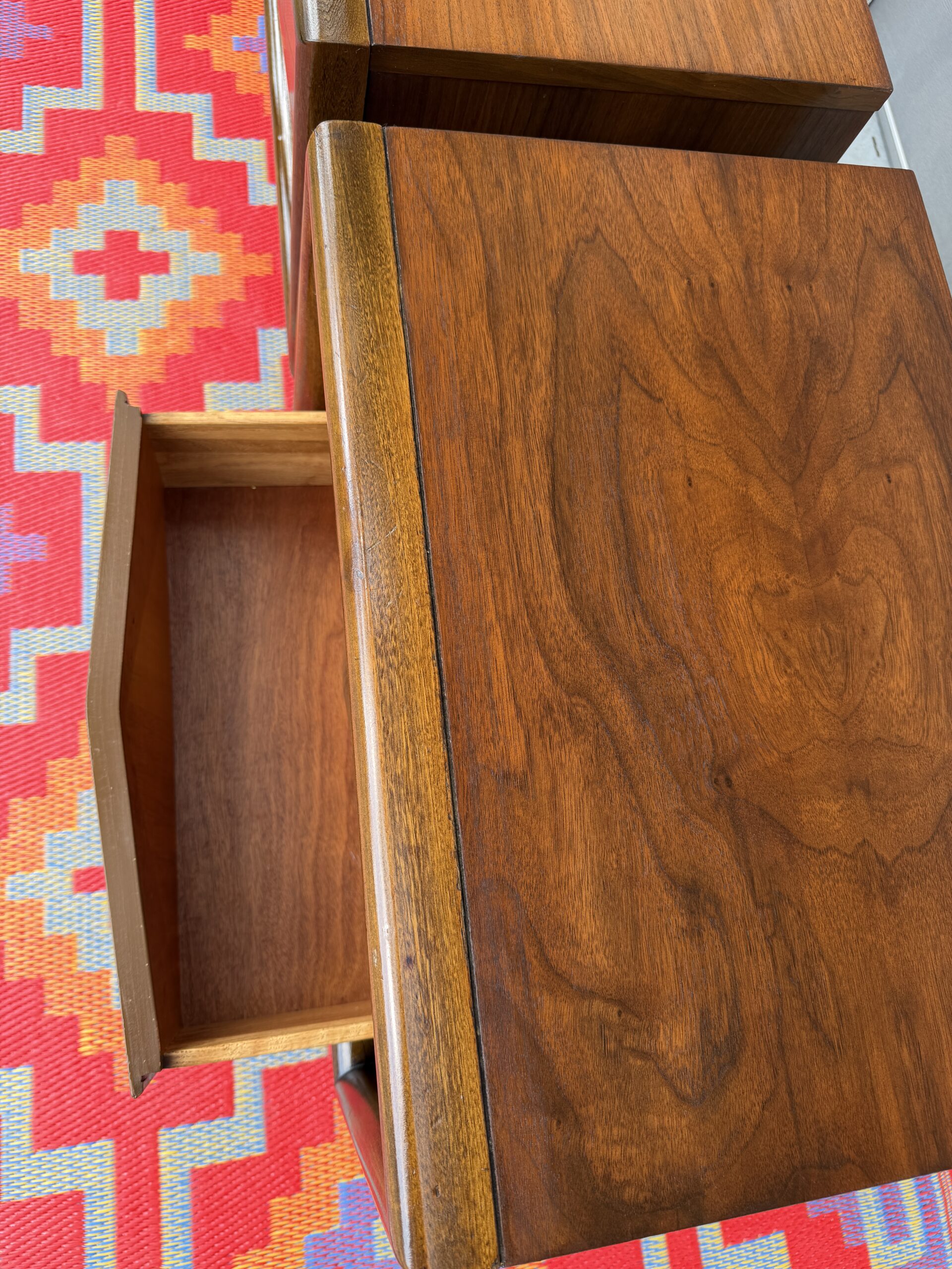 Diamond Front Nightstands - Pair - Image 7