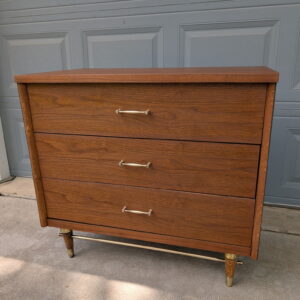 Petite Dresser