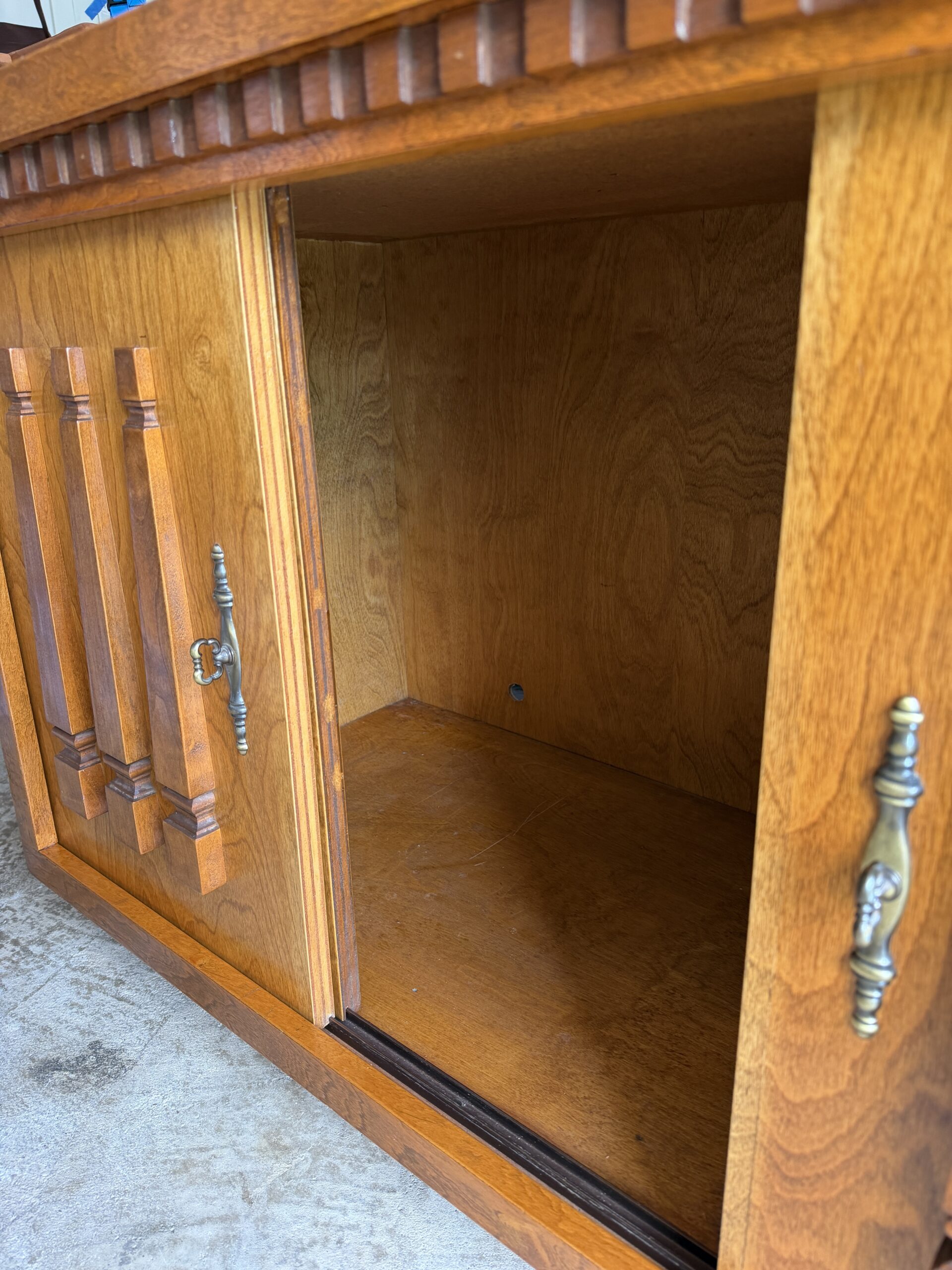 Oak XL Sideboard - Image 8