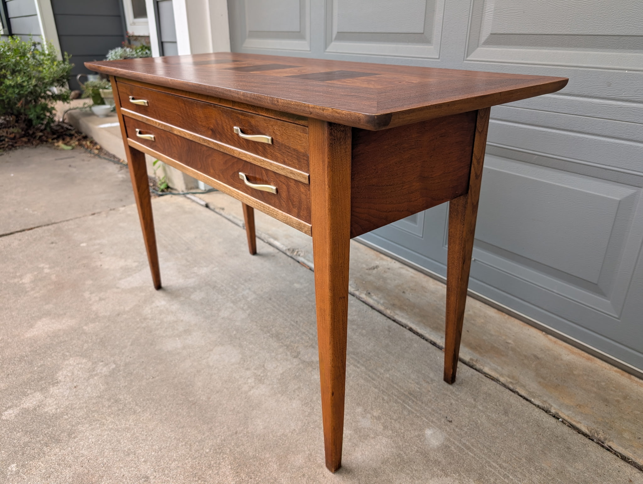 Lane 'Penthouse' Console Table - Image 4