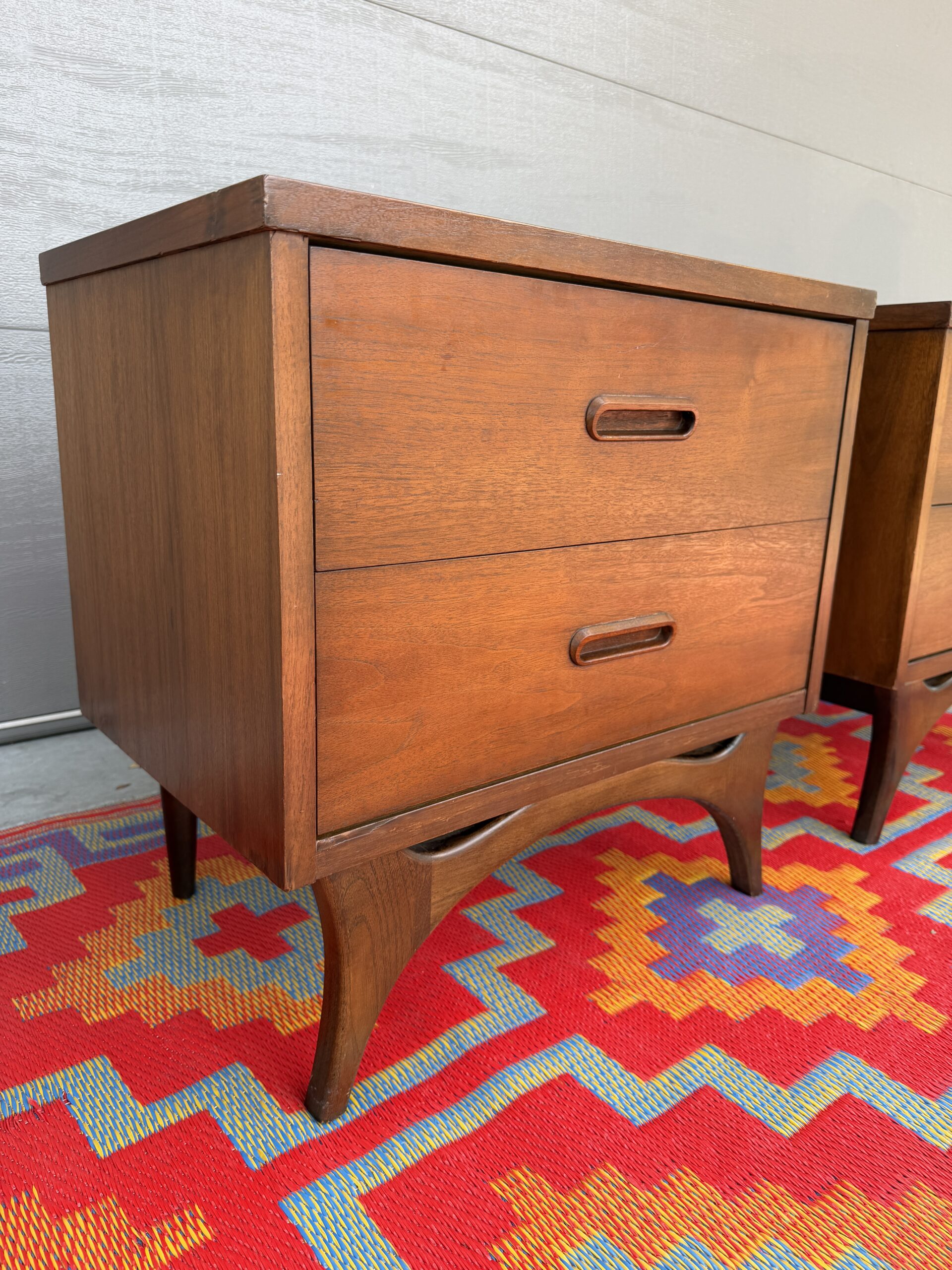 Sculpted Nightstands Pair - Image 8