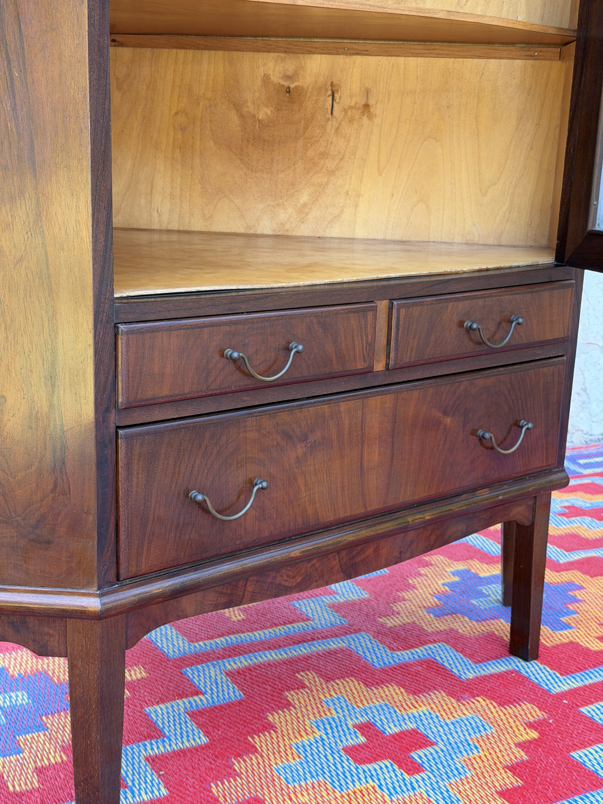 Corner Cabinet - Image 12