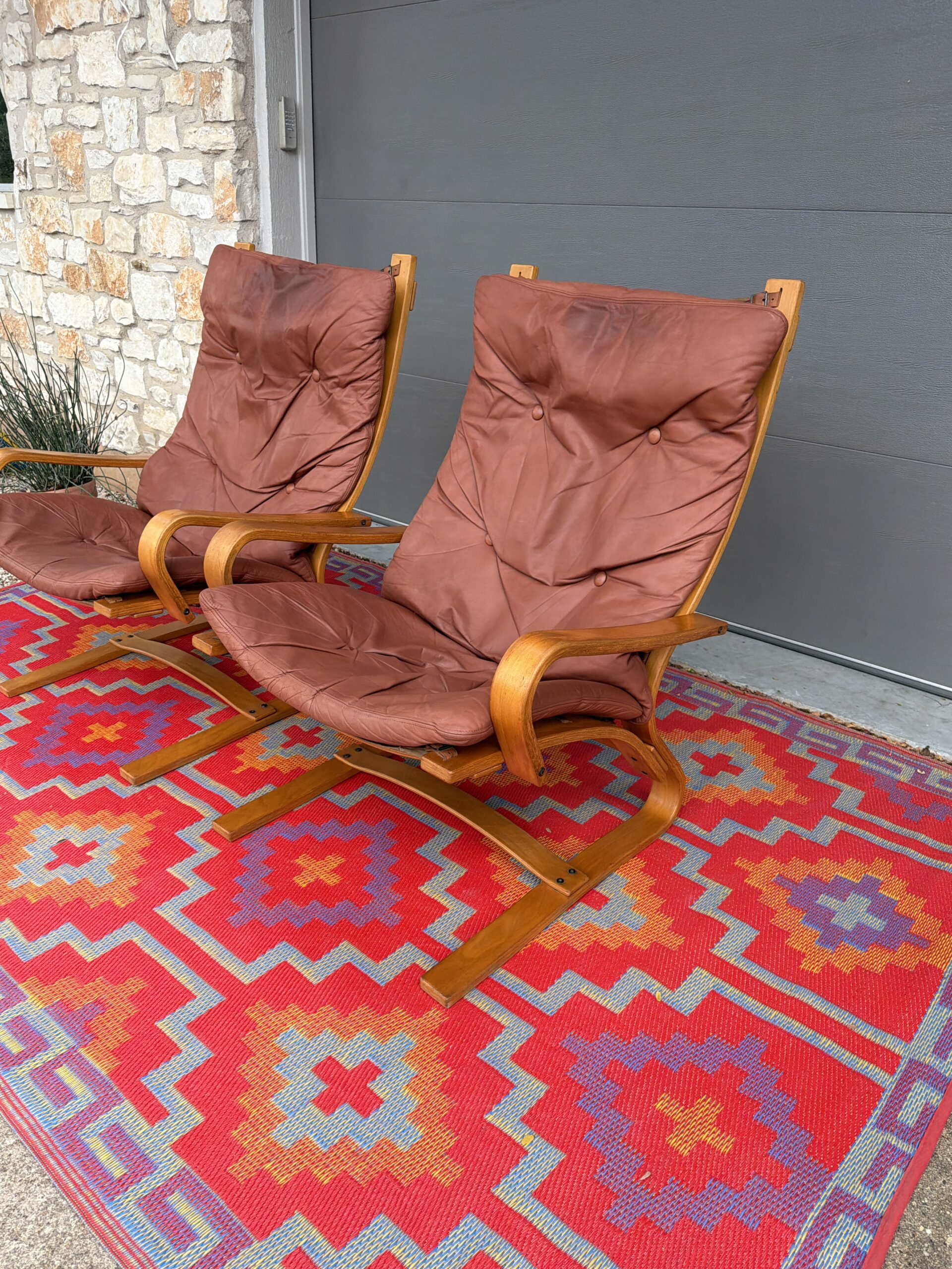 Danish Komfort Lounge Pair - Image 3